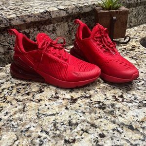Women’s Nike Air 270 Red 8.5